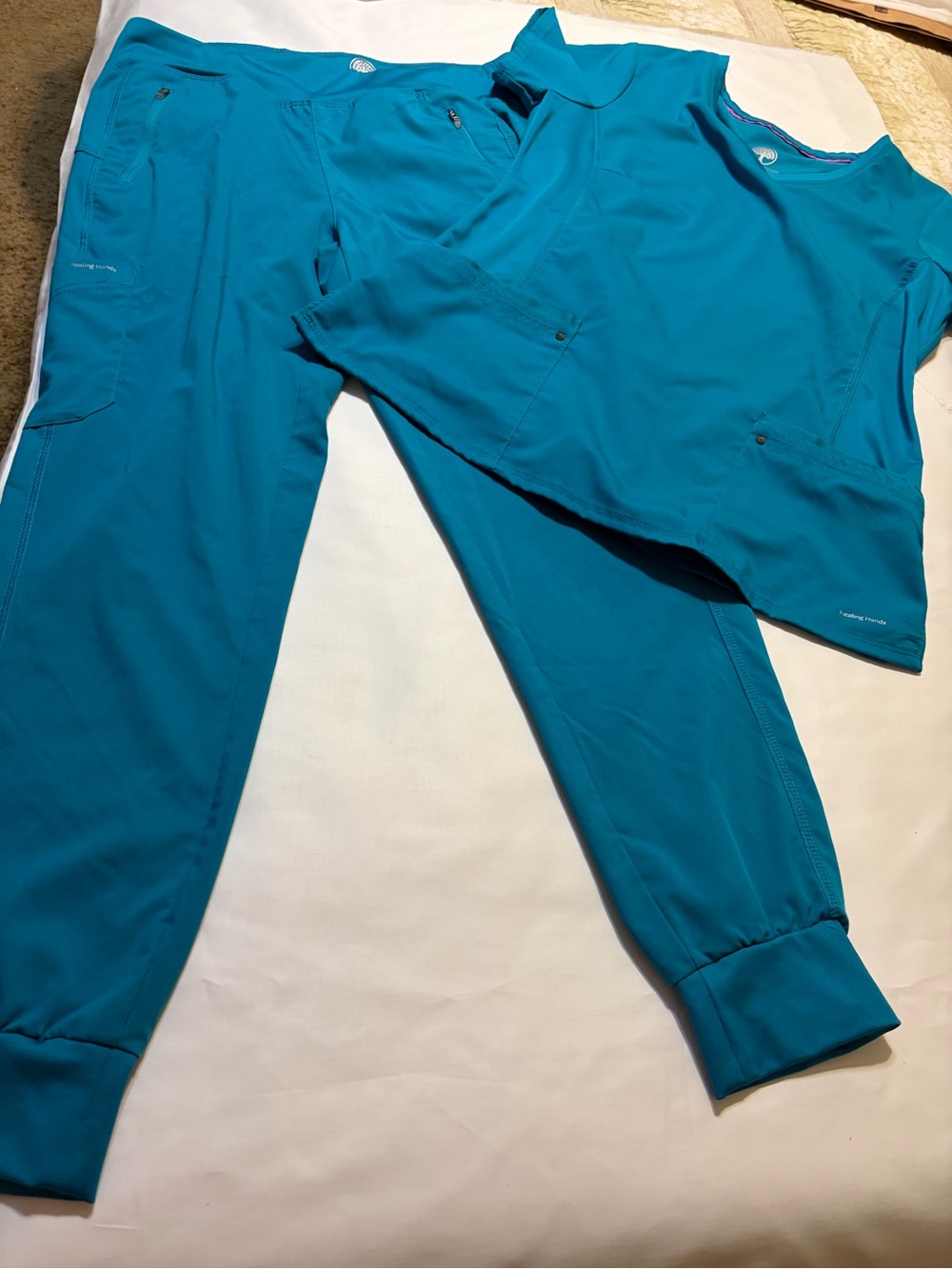healing hands Teal Scrub Set - Rich Teal Hue